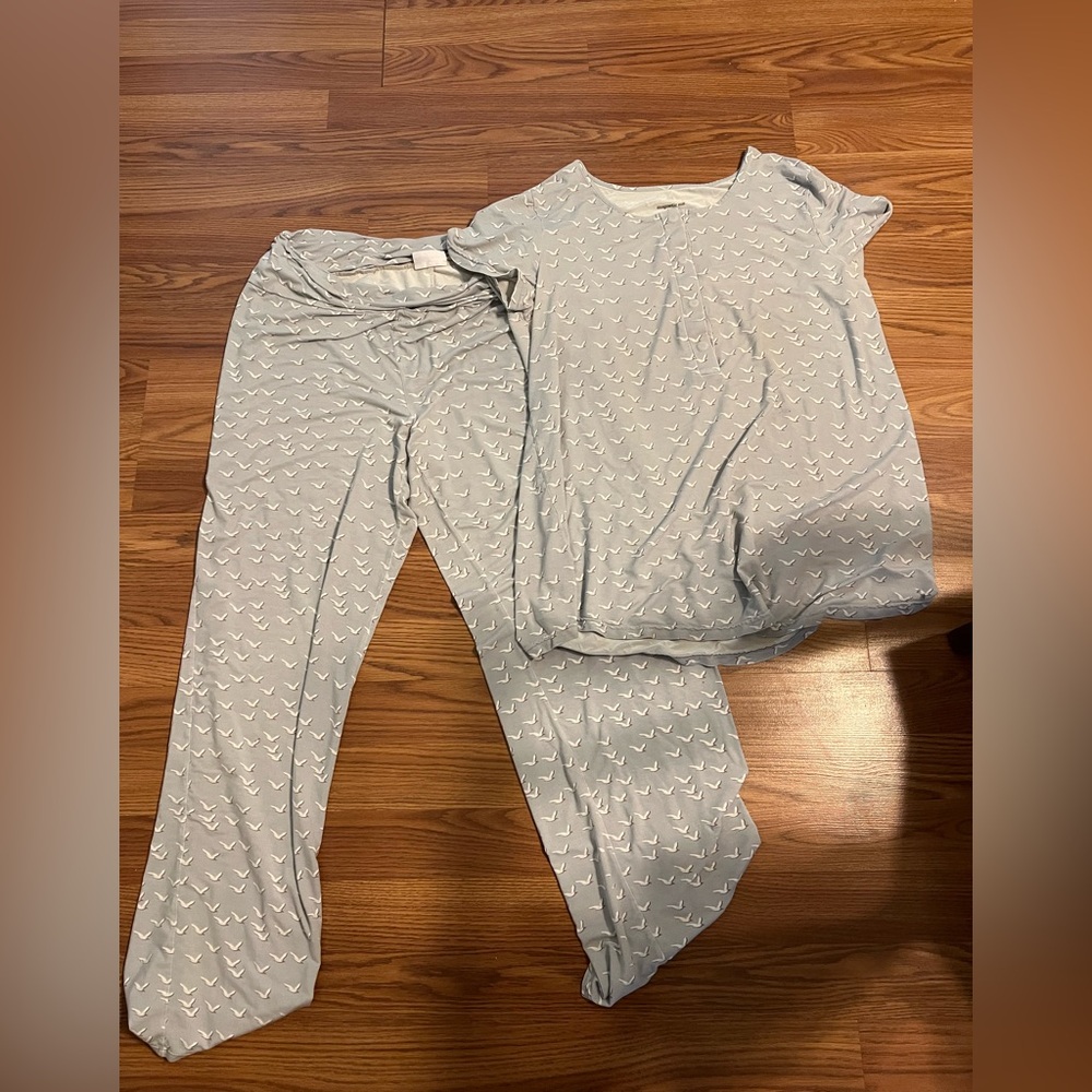 Magnetic Me nursing pajama set